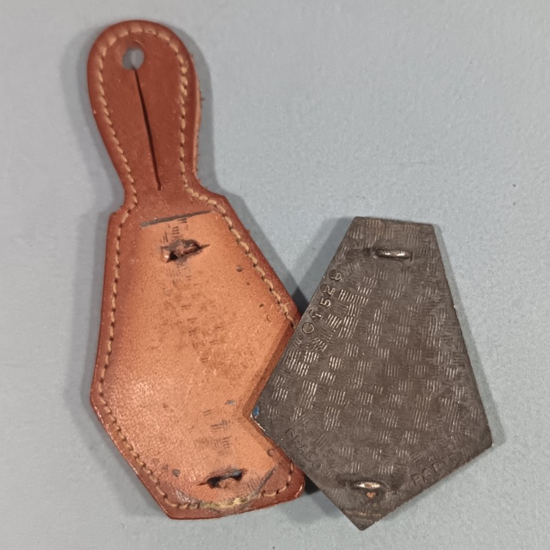 INSIGNE MILITAIRE 403 ème CRD NEMENCHA COMPAGNIE REPARATION DIVISIONNAIRE FABRICATION DRAGO PARIS G1528